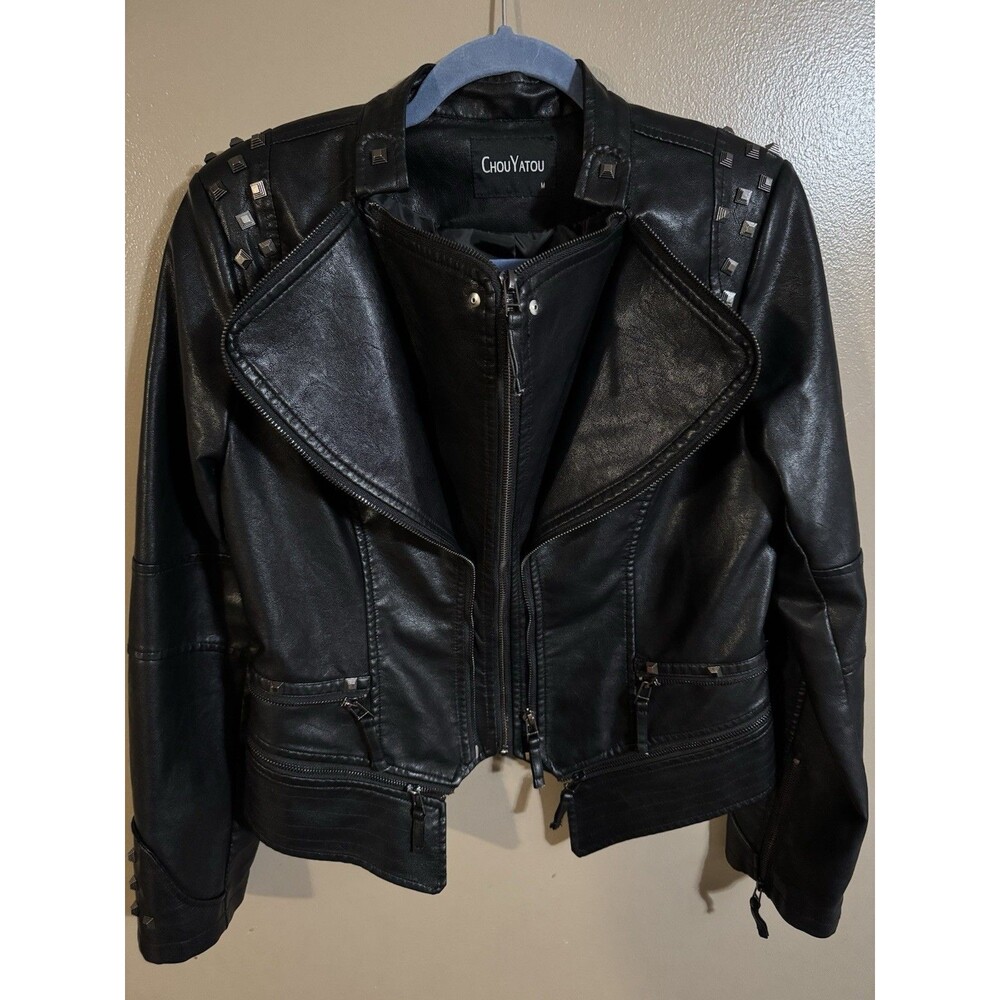 Chouyatou Women's Moto Studded Perfectly Shaping Faux Leather Biker Jacket Med